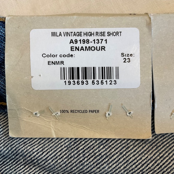 BNWT Agolde Mila Jean Short - Picture 10 of 12